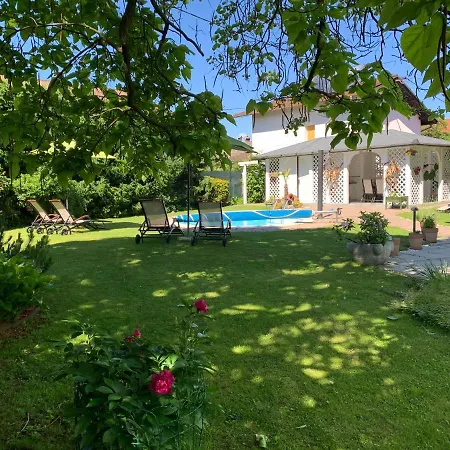 Apartman Vila Lesce Apartments