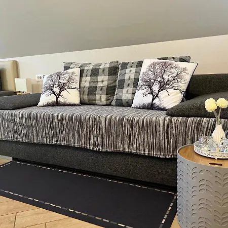 Vila Lesce Apartments *